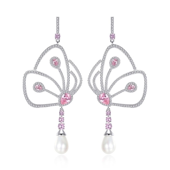 🎁 Swarovski Crystals Tien Butterfly Earrings - Picture 1 of 4